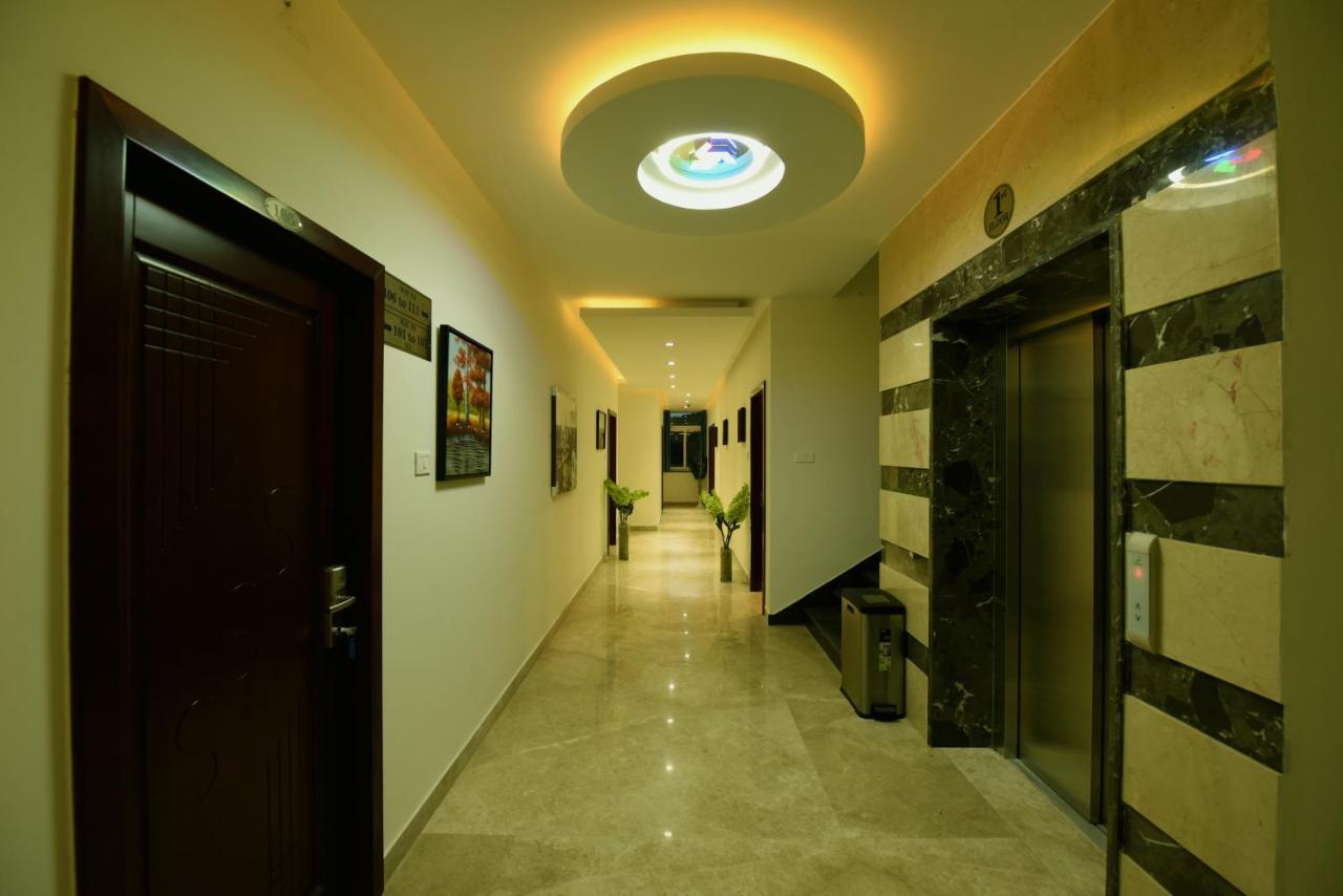 Sky Residency Bed and Breakfast Madras Buitenkant foto